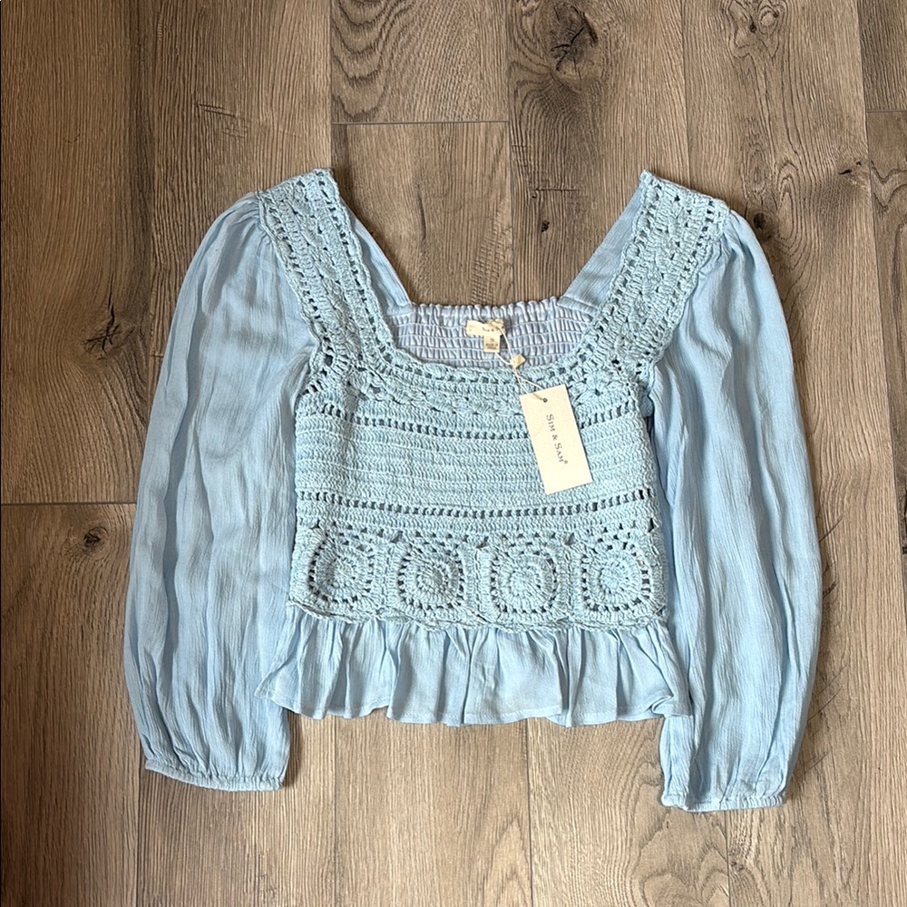 Sim & Sam Blue Cropped Puff Sleeve Blouse with Smocked Details Size S